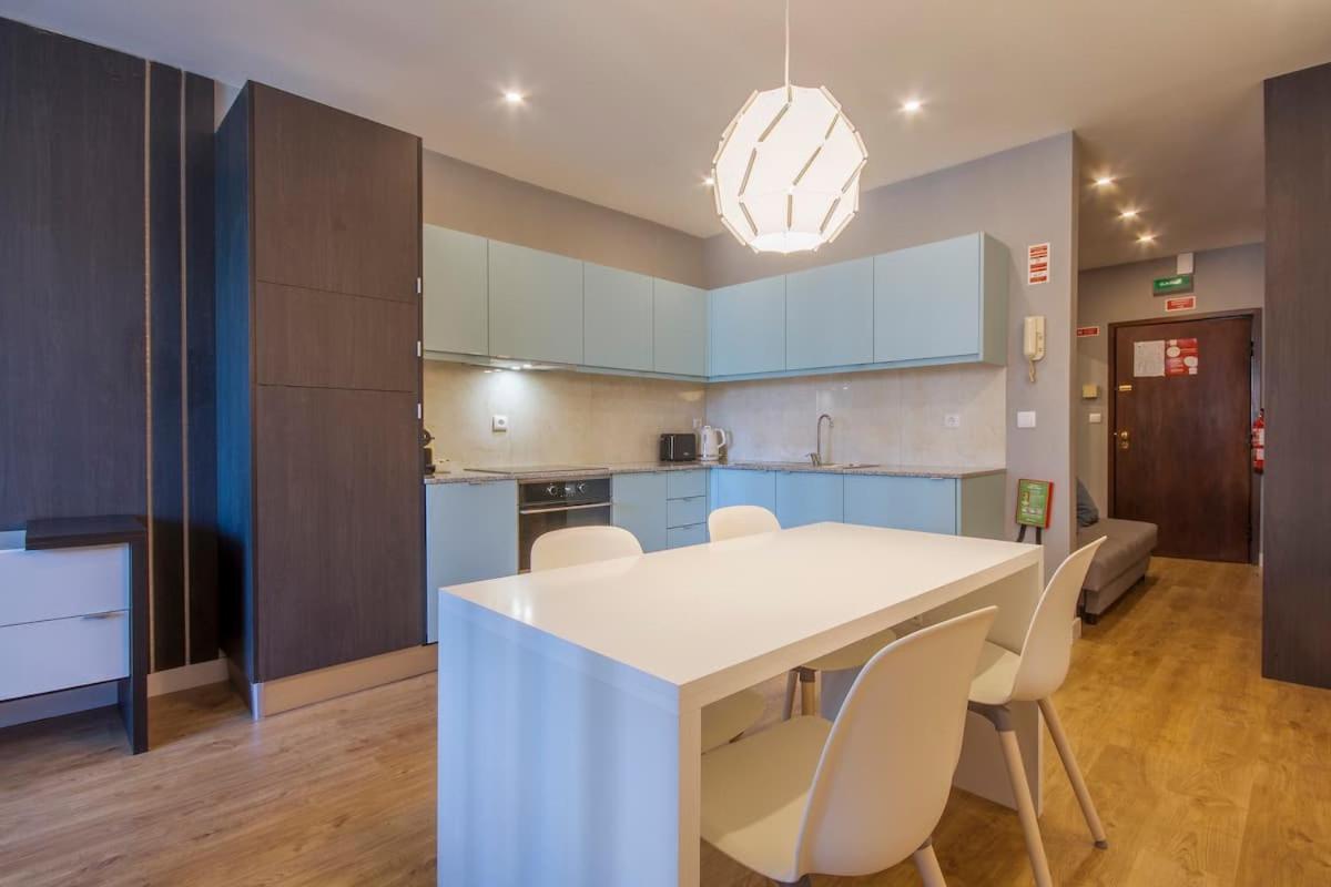 408 Gale Center Apartamento Wi-Fi, Estacionamento Porto Dış mekan fotoğraf