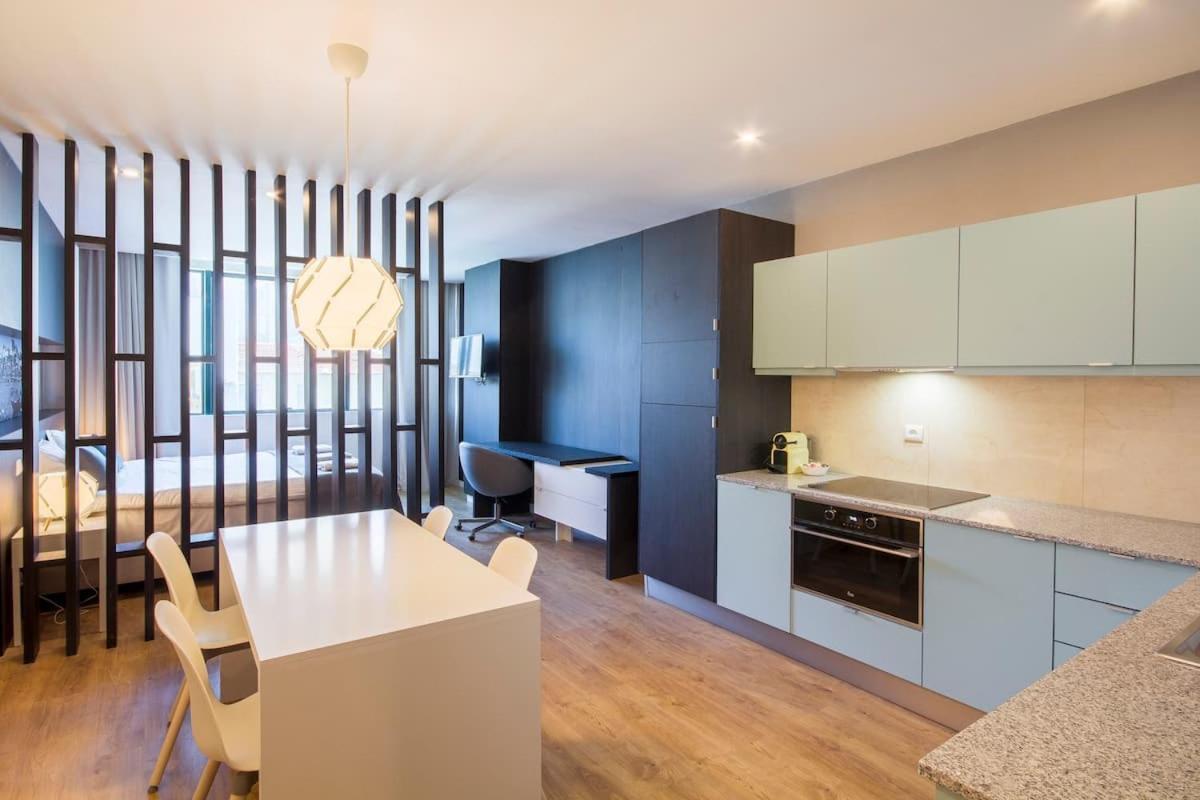 408 Gale Center Apartamento Wi-Fi, Estacionamento Porto Dış mekan fotoğraf